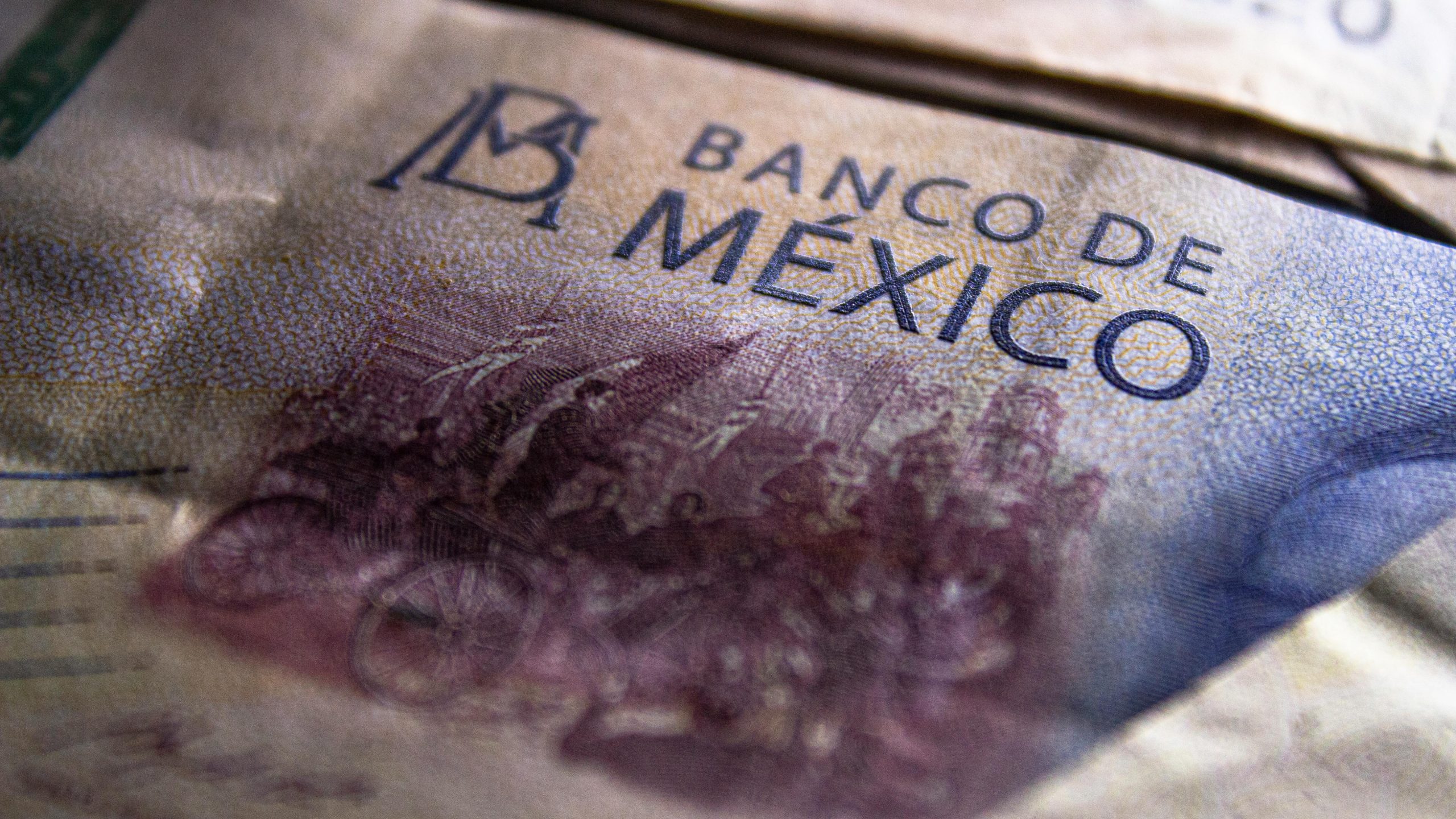 How to Get Cash in Mexico Cross Border Coverage